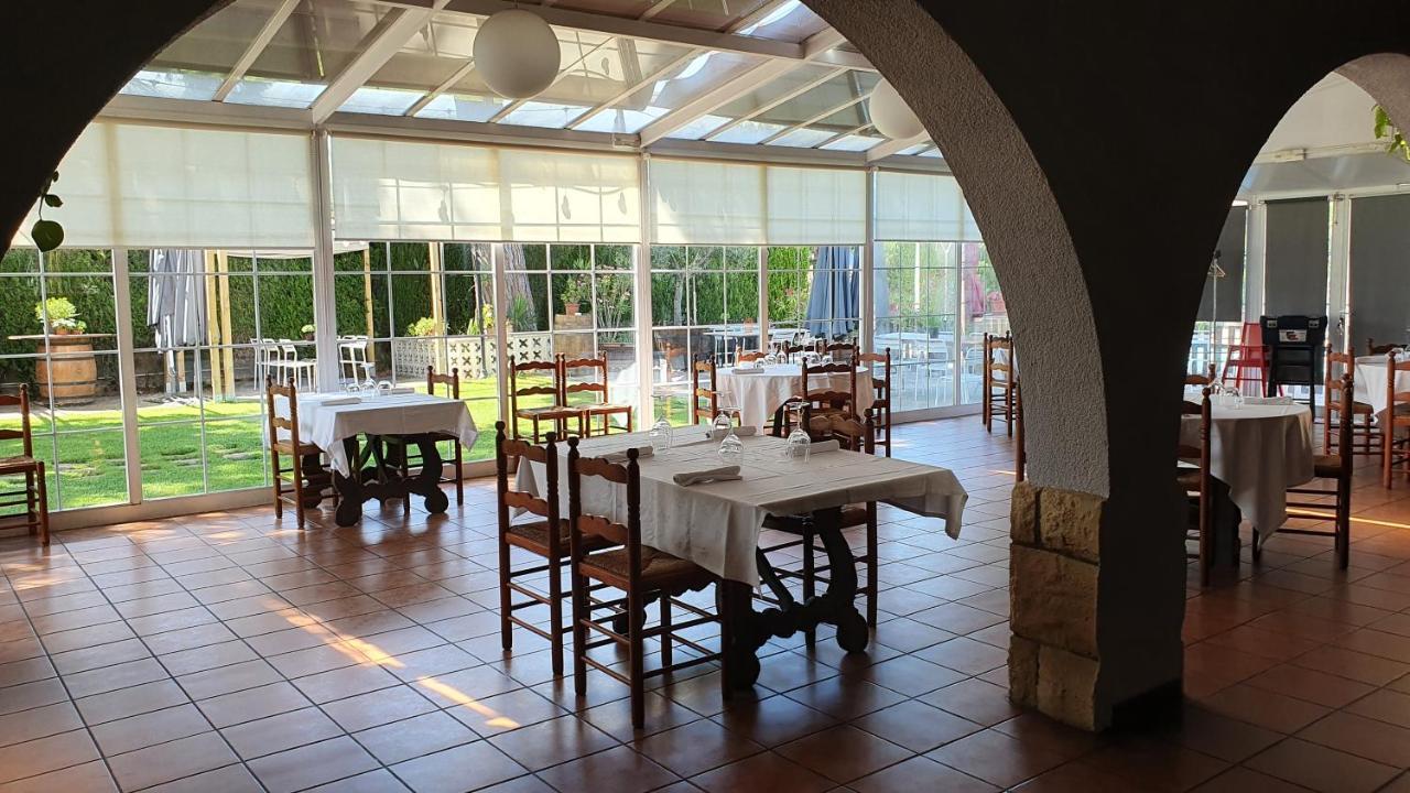 Hotel Restaurant El Bosc Banyeres del Penedes Exterior foto