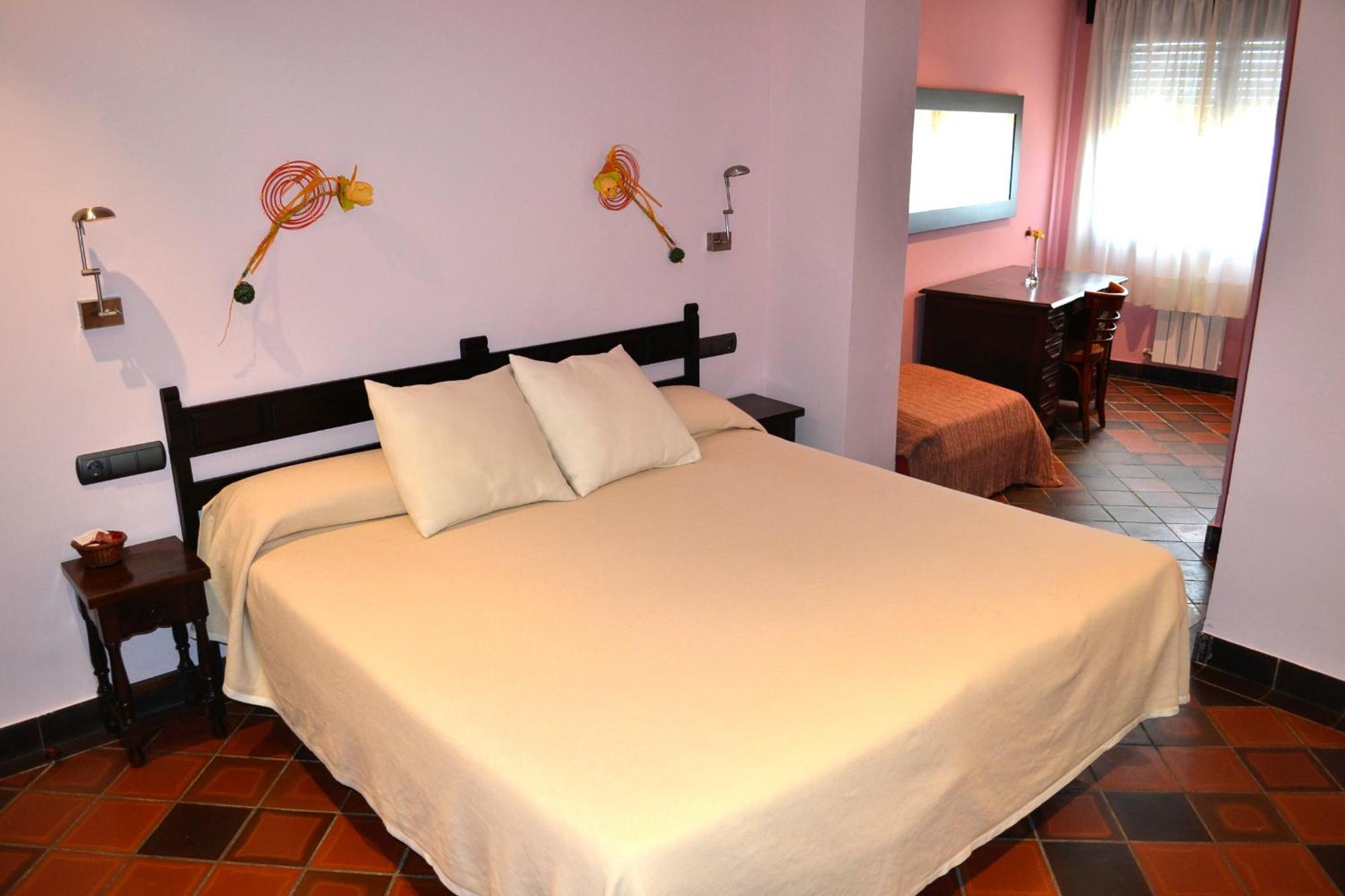 Hotel Restaurant El Bosc Banyeres del Penedes Zimmer foto